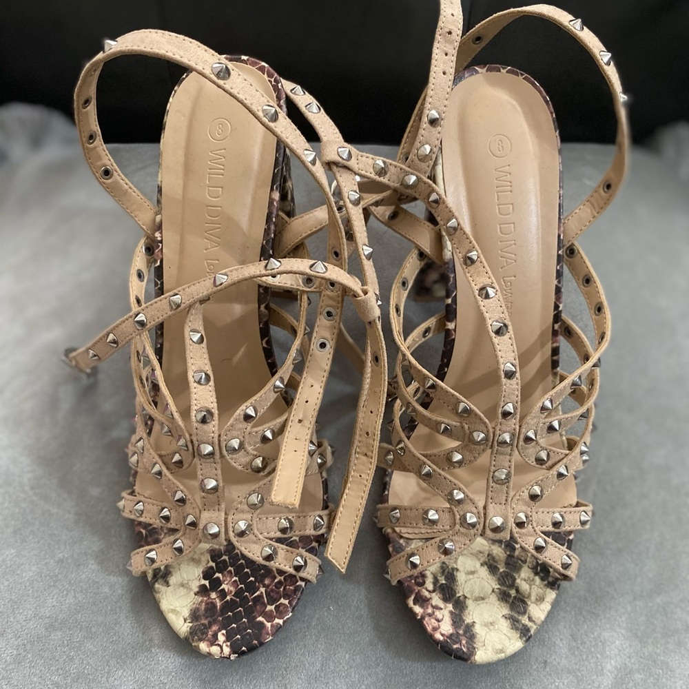 Wild Diva Strappy Snake Print Sandals 8.5